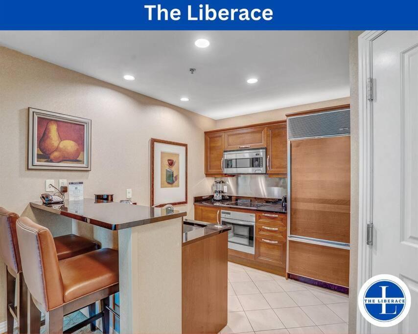 The Liberace Aparthotel Las Vegas Exterior photo